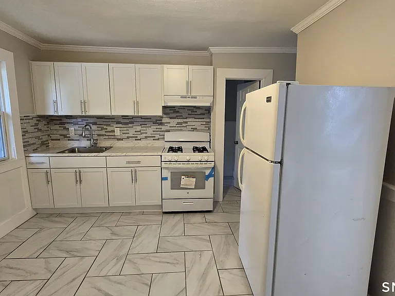 1514 Pembroke St #1L — Photo 20