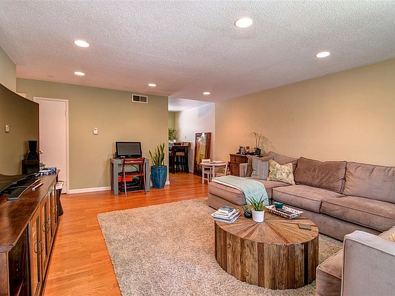 3rd image of 3784 Dove St #0