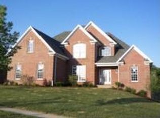 522 Locust Creek Blvd, Louisville, KY 40245