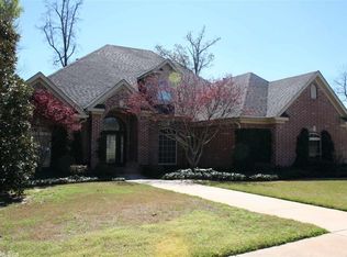 3007 Castle Valley Dr, Benton, AR 72019
