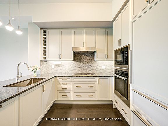 5th image of 20 Fred Varley Dr #324