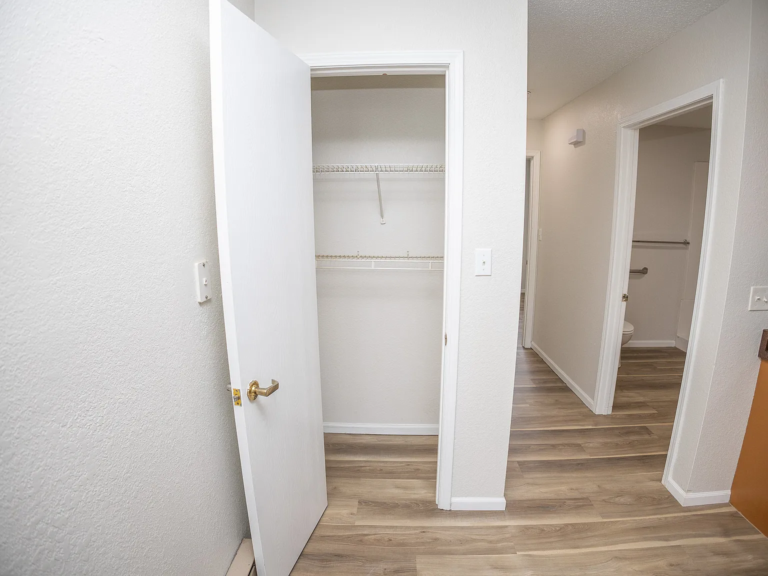 4819 Marion St — Photo 1