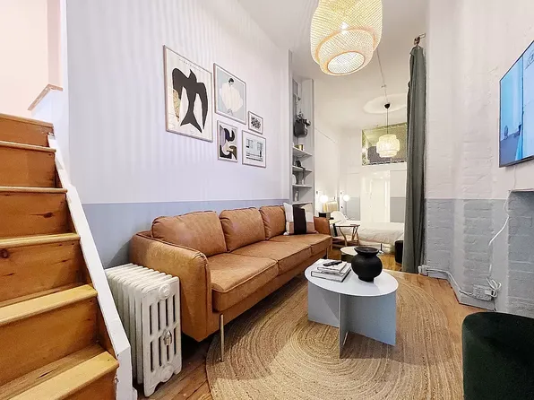 377 Broome Street image 1 of 12
