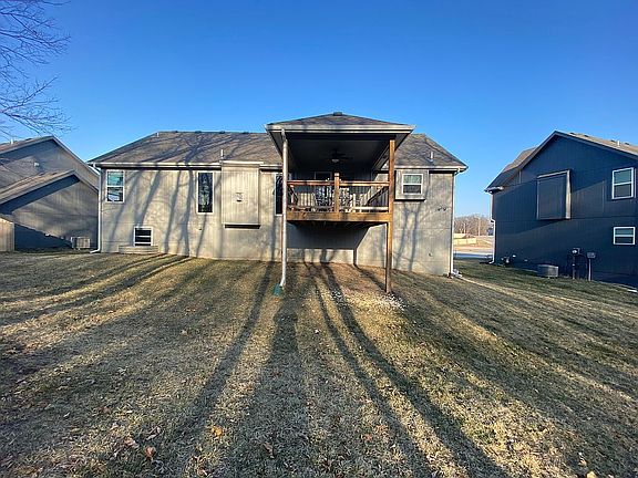 2nd image of 10018 N Lawn Ave