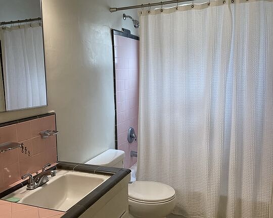 3rd image of 1137 Wilcox Pl #6