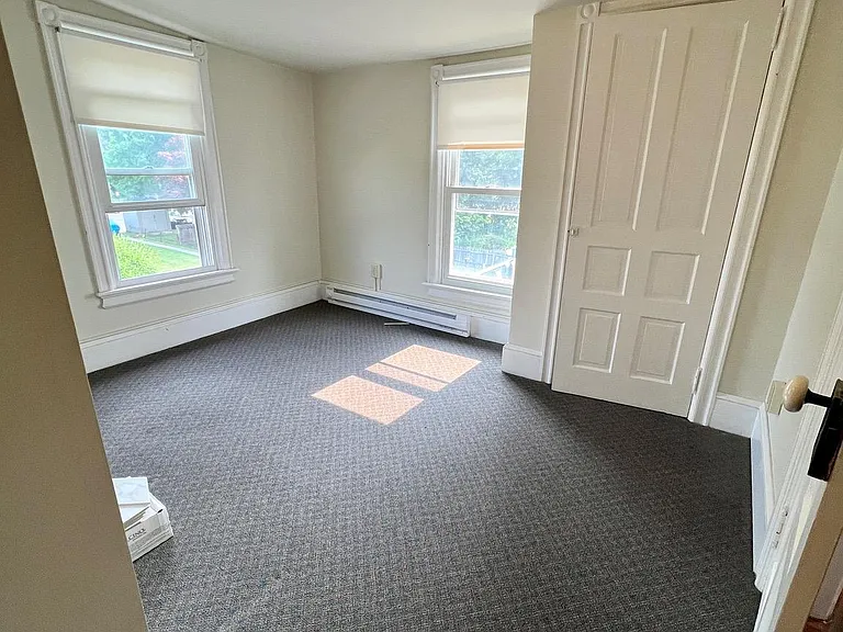 337 Bridge St — Photo 10