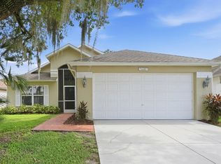 1430 Maximilian Dr, Zephyrhills, FL 33543