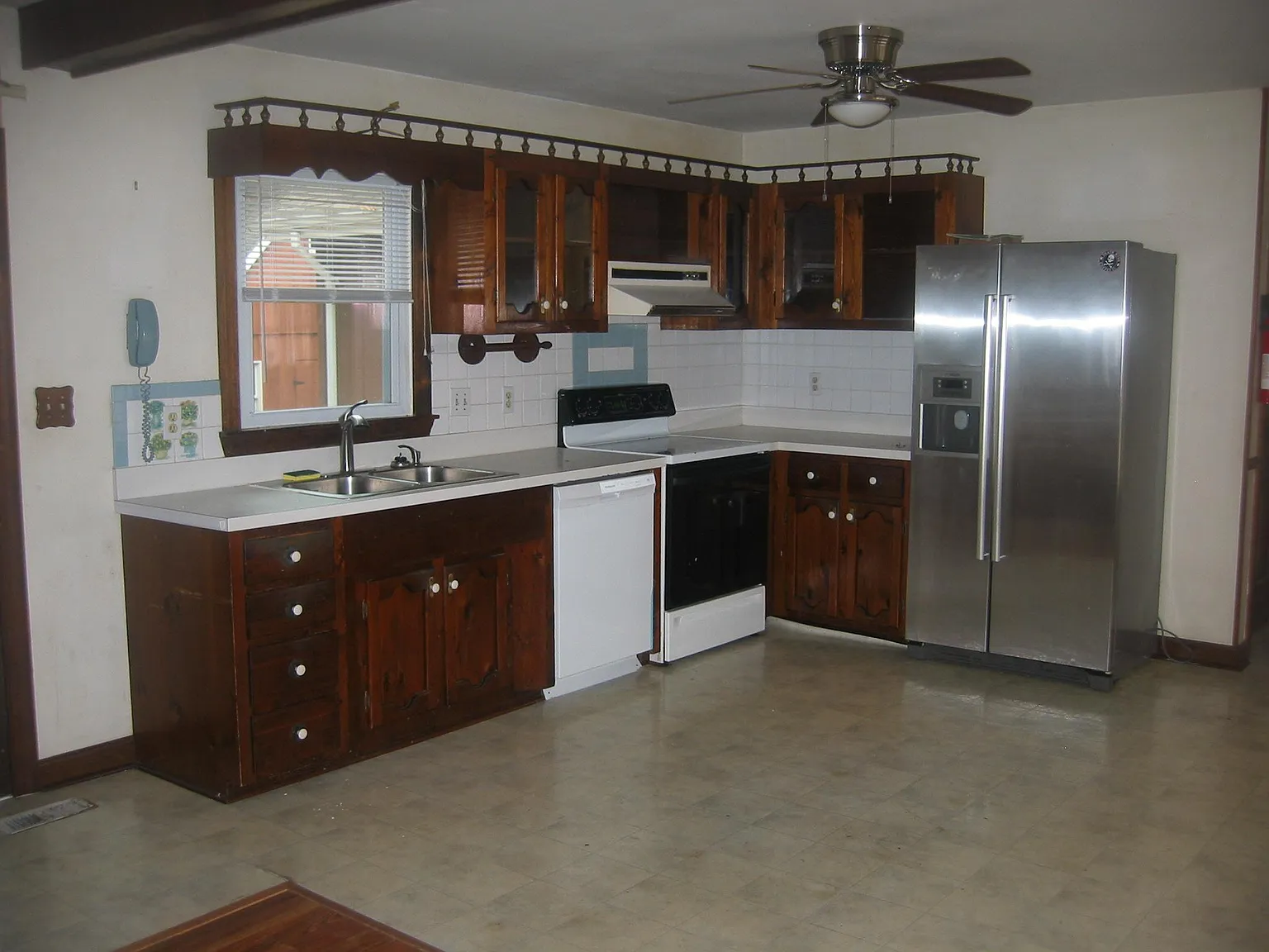 4 bed, 2.5 bath, 2982 sqft, $2,950 — Photo 4