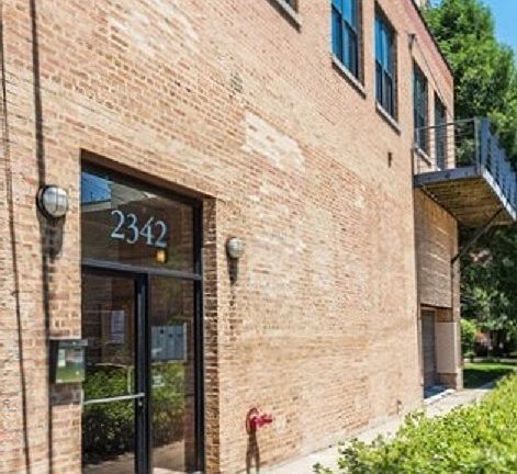 2nd image of 2342 W Saint Paul Ave APT 213