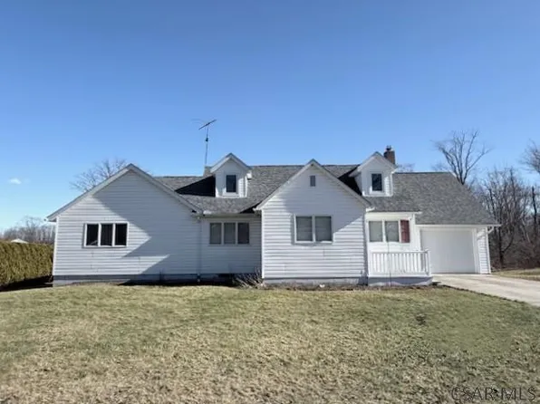 356 Mount Airy Dr, Johnstown, PA 15904