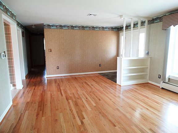 Entrance & Living Room