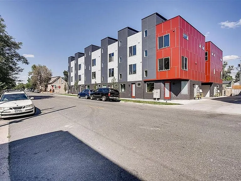 90 Galapago St #9 — Photo 2