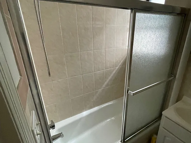 618 Fairview Ave #3B — Photo 4