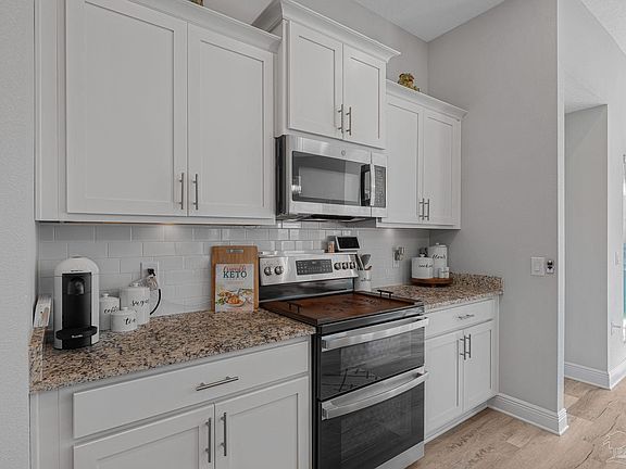 4th image of 3132 Lynn Dr