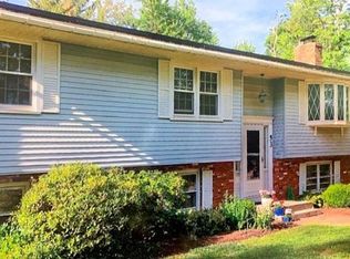 53 Prescott St, Rutland, MA 01543