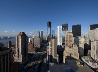 17 W 8th St, New York, NY 10011