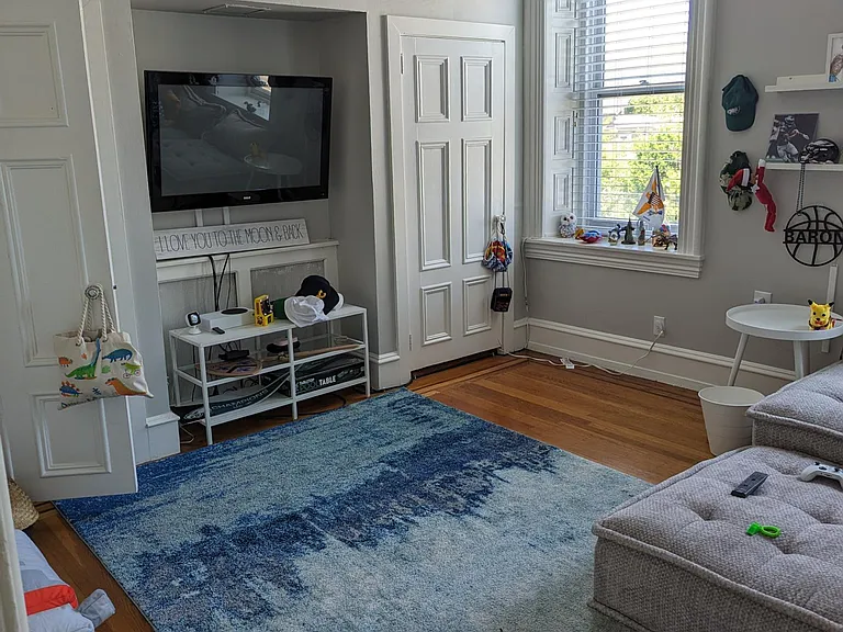 3504 Ainslie St — Photo 23