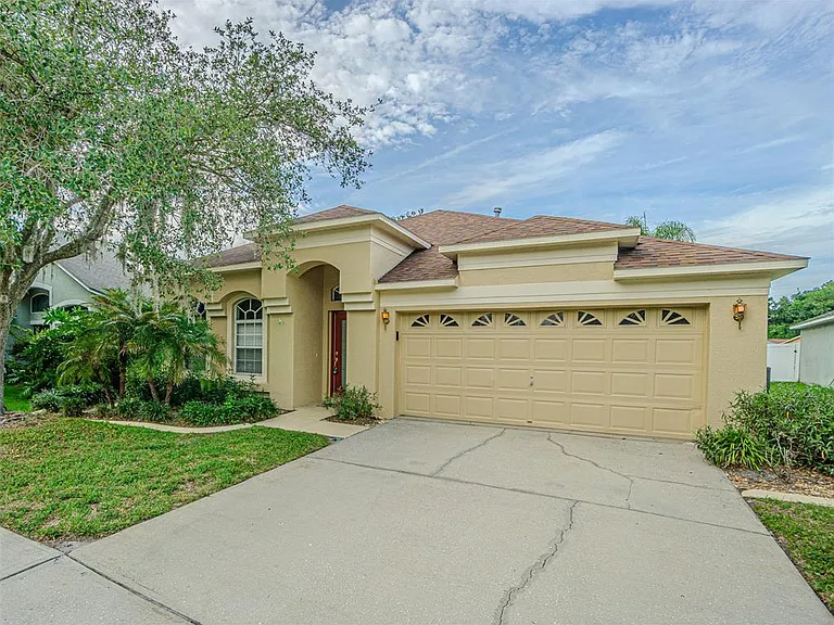 1550 Maximilian Dr — Photo 1