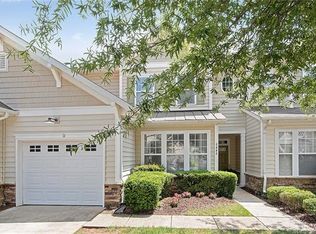 8448 Brookings Dr, Charlotte, NC 28269
