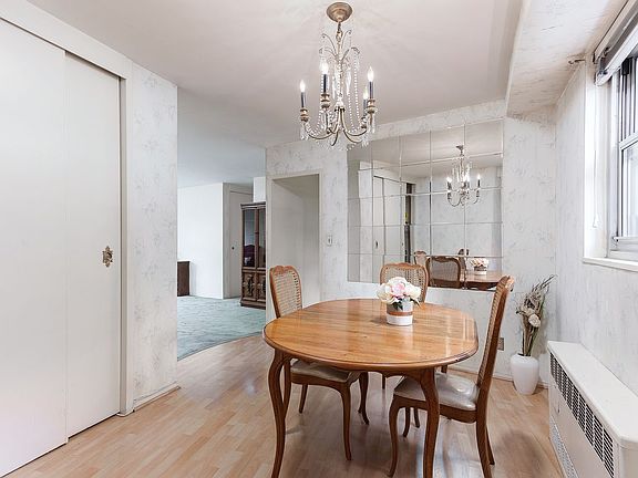 3rd image of 185 Park Row #2H