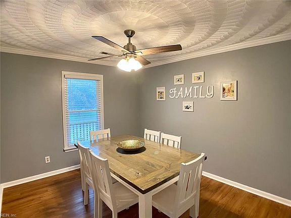 3rd image of 709 Wild Cherry Ct