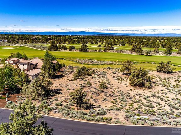 2nd image of 65825 Pronghorn Estates Dr