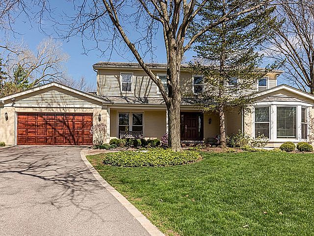 1st image of 3338 Lake Knoll Dr