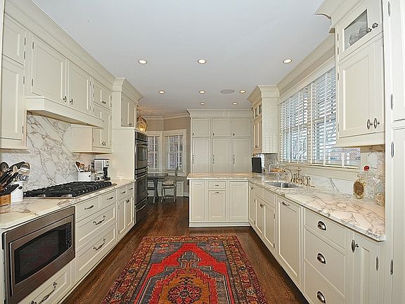 2nd image of 5255 N Washington Blvd