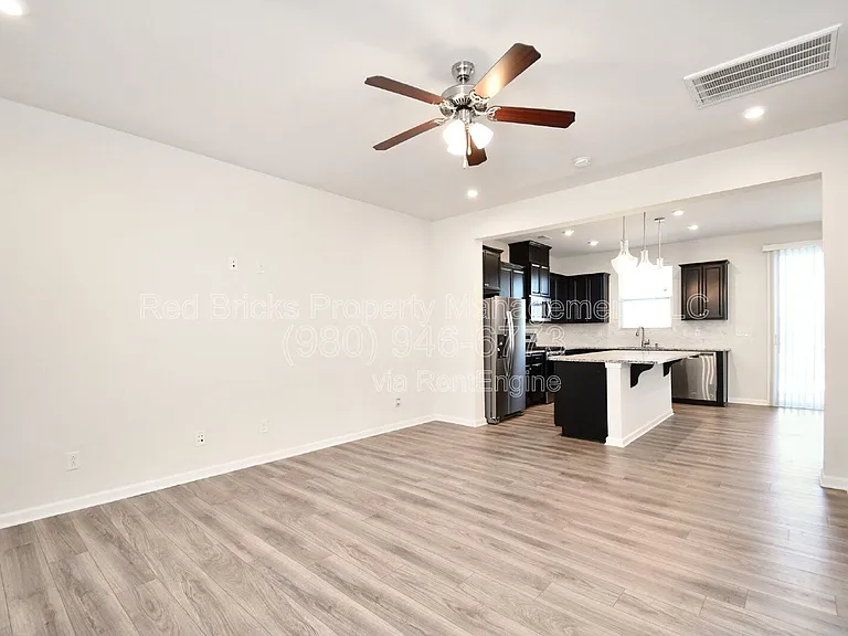 1227 Southern Sugar Dr — Photo 5