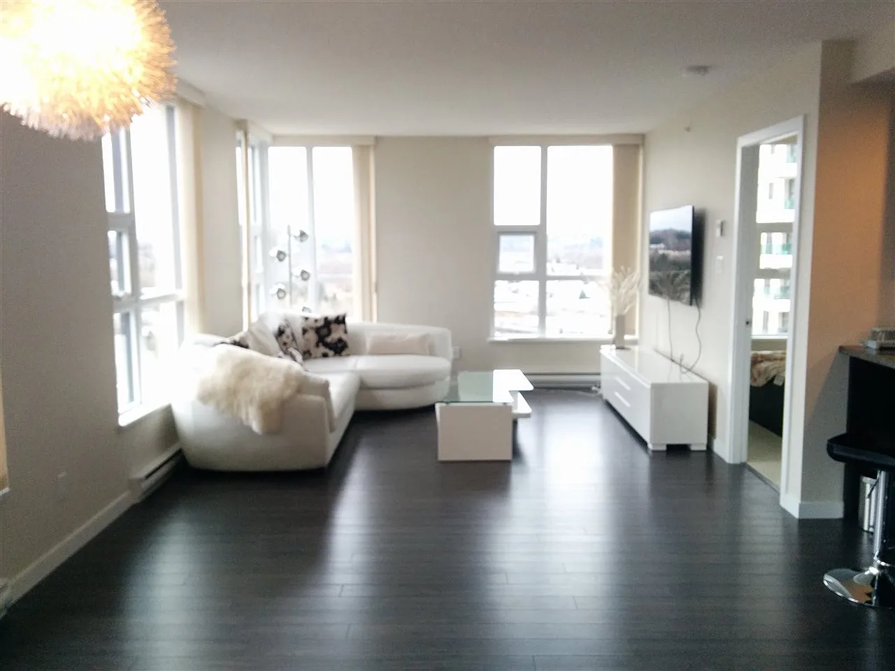 2 bed, 900 sqft, $2,850 — Photo 2