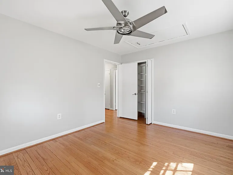 3343 Slade Run Dr — Photo 24