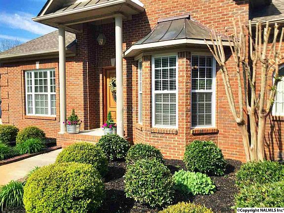 2nd image of 132 Hedgestone Dr