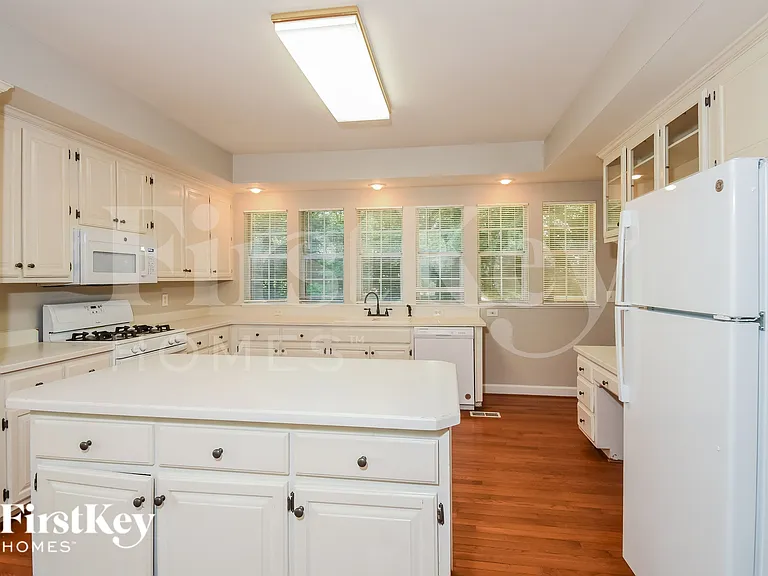 9240 Charlton Pl — Photo 5