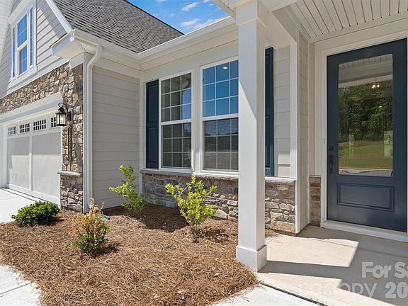 4th image of 13320 Cozy Ct