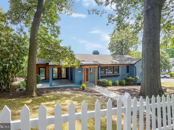 1108 Vassar Rd, Alexandria, VA 22314