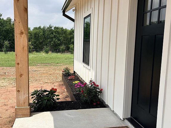2nd image of 1446 County Road 215