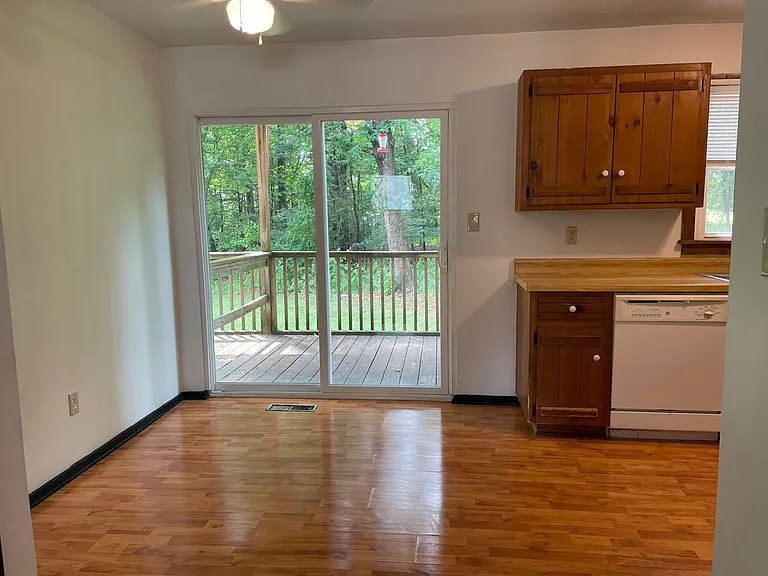 126 Moss Creek Dr — Photo 4