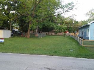 504 Turney St, Smithville, TX 78957