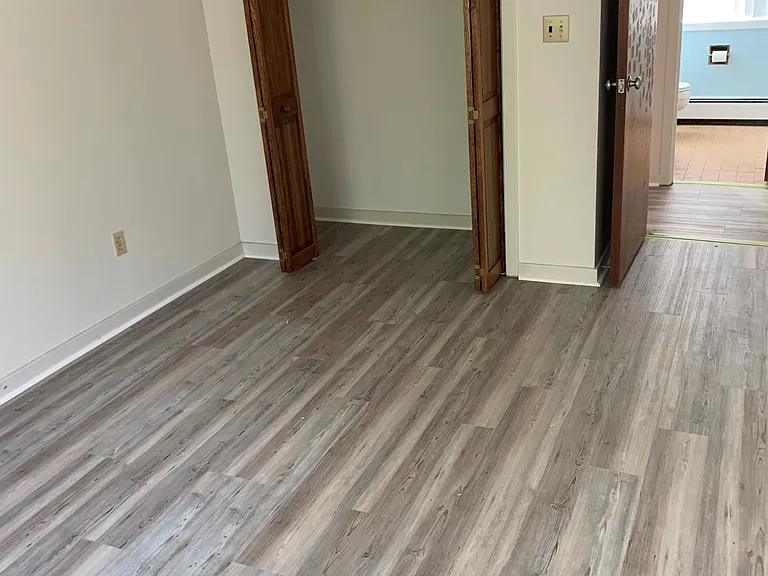 64 E Main St — Photo 7
