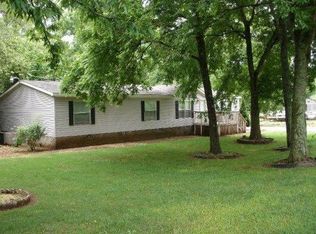 449 Gilbert Ln, Friendsville, TN 37737