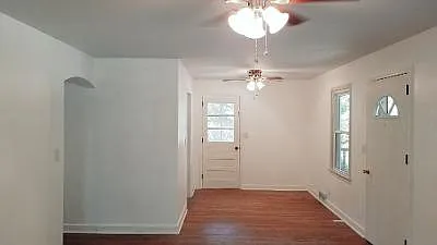 Dining area/Den