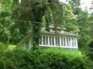 364 Rr 1, Grafton, WV 26354