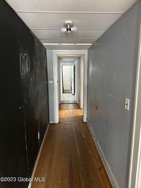4th image of 218 Quail Street