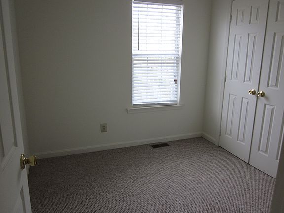 4th image of 618 Annapolis Walk Dr