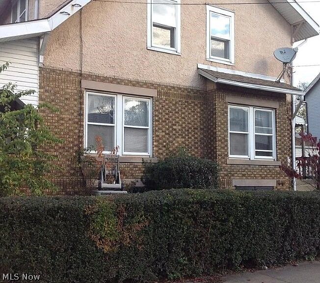 2nd image of 628 Maryland Ave SW