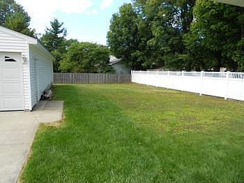 2nd image of 3111 Kentwood Dr
