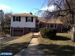 54 Hilldale Rd, Cheltenham, PA 19012