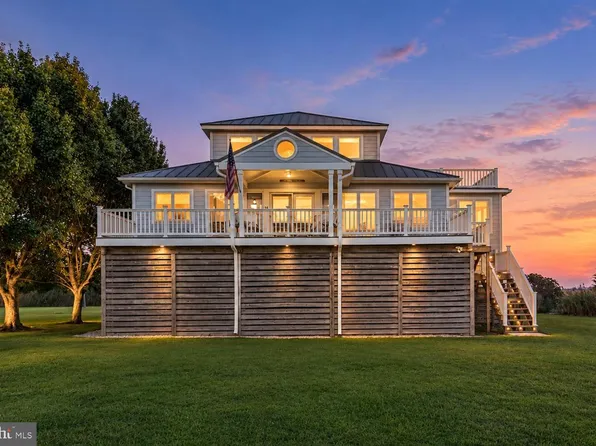 14 Hammock Pointe, Crisfield, MD 21817
