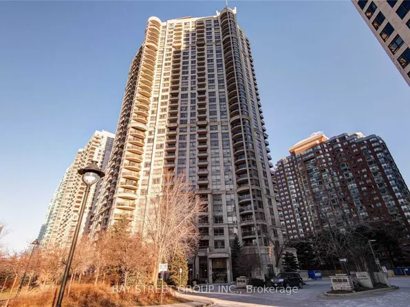 310 Burnhamthorpe Rd W, Mississauga, ON