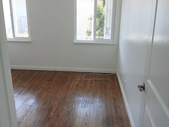 5th image of 7208 S La Cienega Blvd